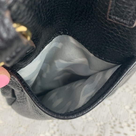 Aimee Kestenberg Black Leather Crossbody Bag Gold Zip & logo Camo Lined Tassel - Picture 5 of 13